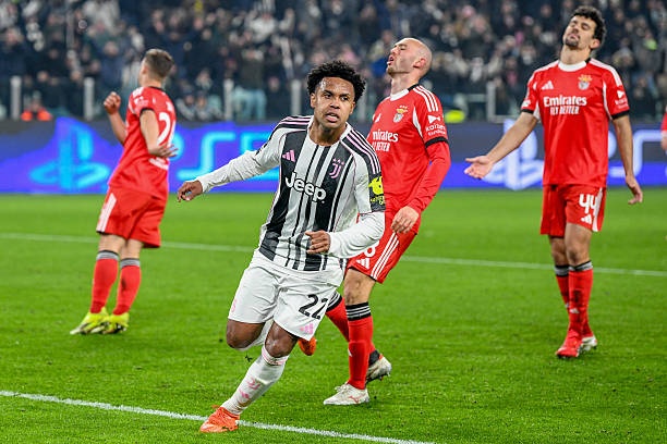 Tổng hợp điểm nóng bóng đá xôi lạc cùng phân tích chuyên sâu bóng đá việt nam hôm nay